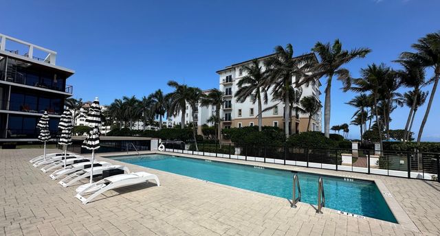 106 Inlet Way, Palm Beach Shores, FL 33404