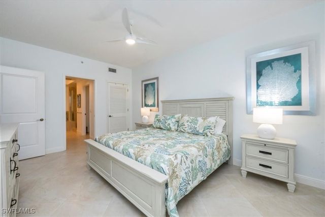 965 Sandpiper ST J107, Naples, FL 34102