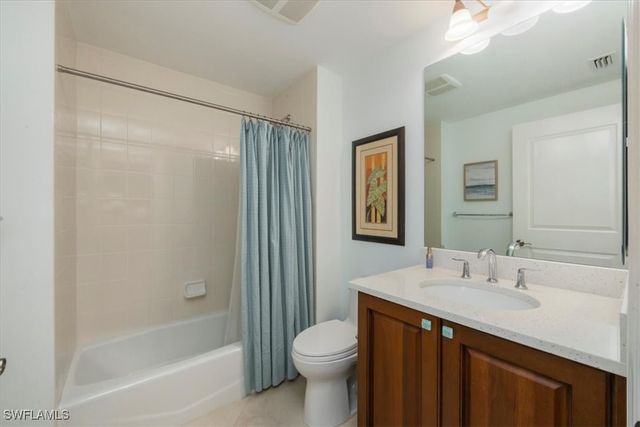 965 Sandpiper ST J107, Naples, FL 34102