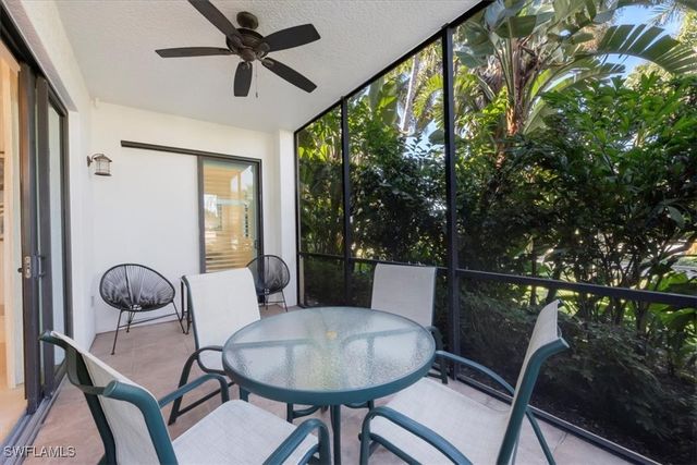 965 Sandpiper ST J107, Naples, FL 34102