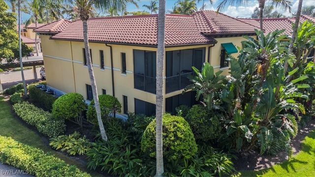 965 Sandpiper ST J107, Naples, FL 34102