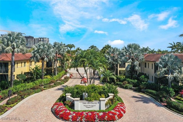 965 Sandpiper ST J107, Naples, FL 34102