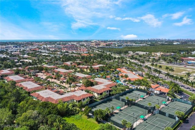 965 Sandpiper ST J107, Naples, FL 34102