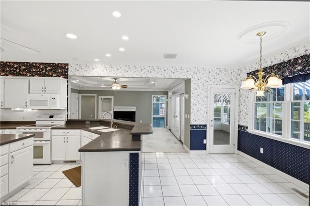 2029 Mount Pleasant RD, Chesapeake, VA 23322