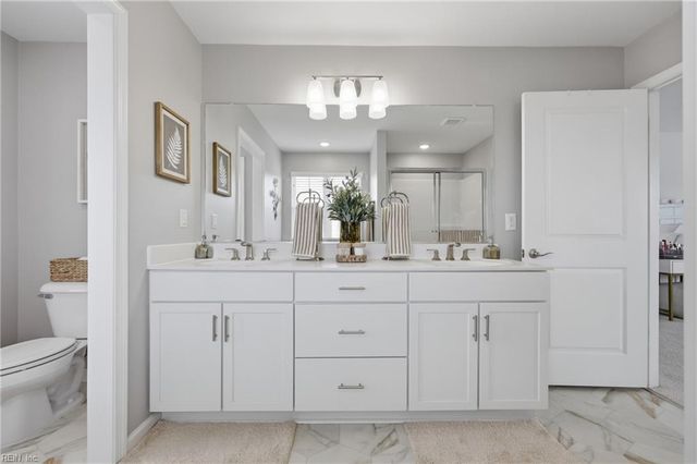 508 Esterview LN, Chesapeake, VA 23322