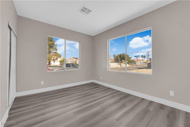 999 Country Skies Avenue, Las Vegas, NV 89123