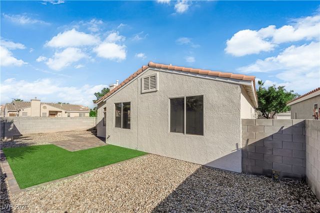 999 Country Skies Avenue, Las Vegas, NV 89123