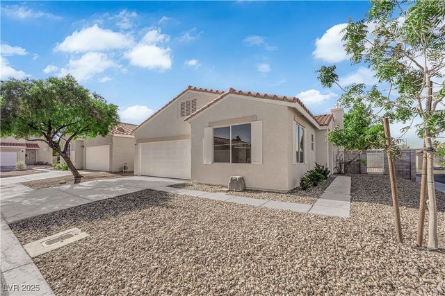 999 Country Skies Avenue, Las Vegas, NV 89123