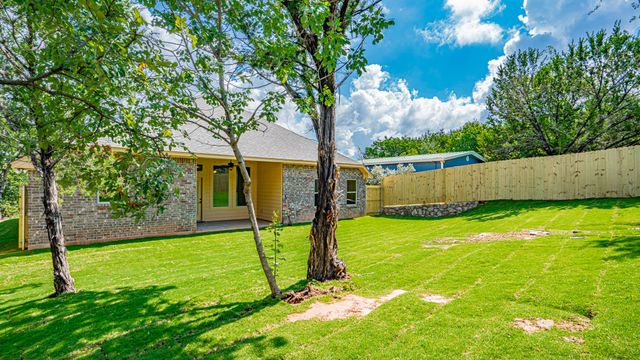 2714 Austin Drive, Granbury, TX 76048
