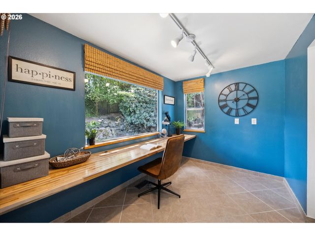 11370 Sw BLAKENEY St, Beaverton, OR 97008
