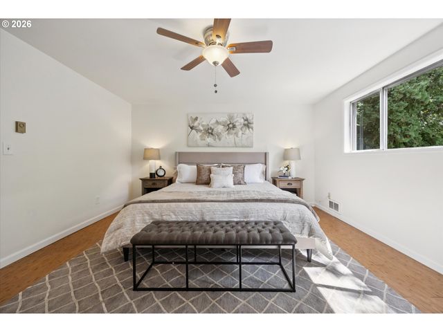 11370 Sw BLAKENEY St, Beaverton, OR 97008