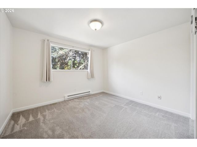 11370 Sw BLAKENEY St, Beaverton, OR 97008