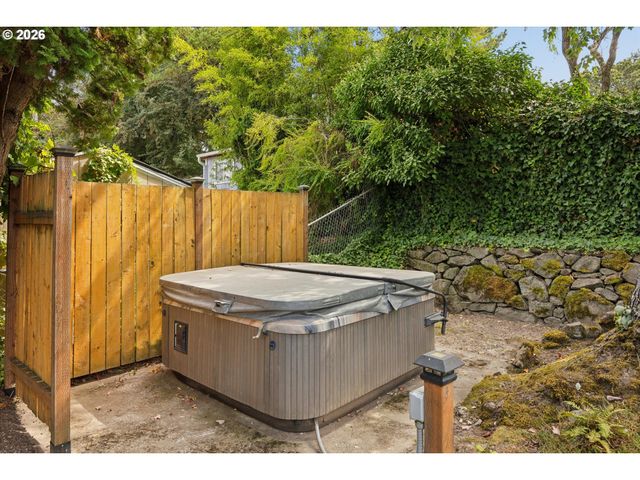 11370 Sw BLAKENEY St, Beaverton, OR 97008