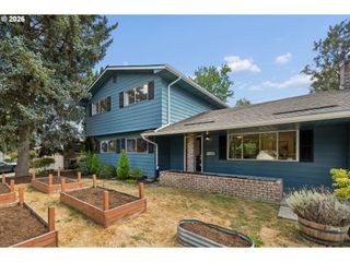 11370 Sw BLAKENEY St, Beaverton, OR 97008