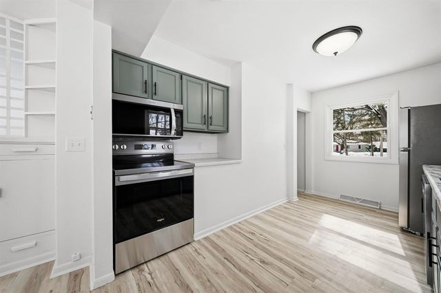 827 Truax Boulevard, Eau Claire, WI 54703