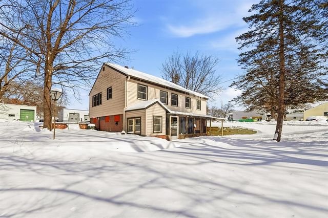 827 Truax Boulevard, Eau Claire, WI 54703