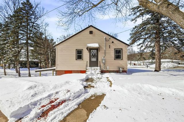 827 Truax Boulevard, Eau Claire, WI 54703