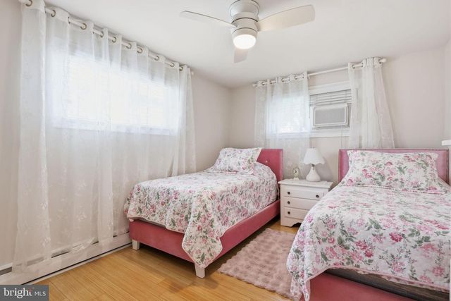 1913 SANFORD ST, Philadelphia, PA 19116
