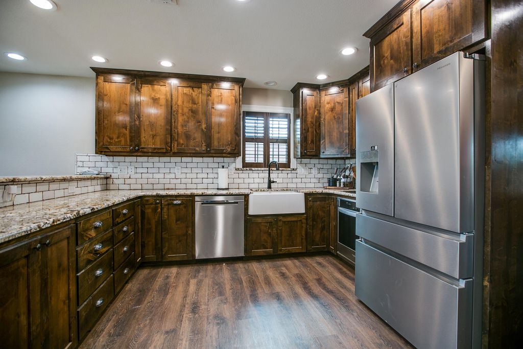 Image 11 of property listing at 601 Bristow Road, San Angelo, TX 76905