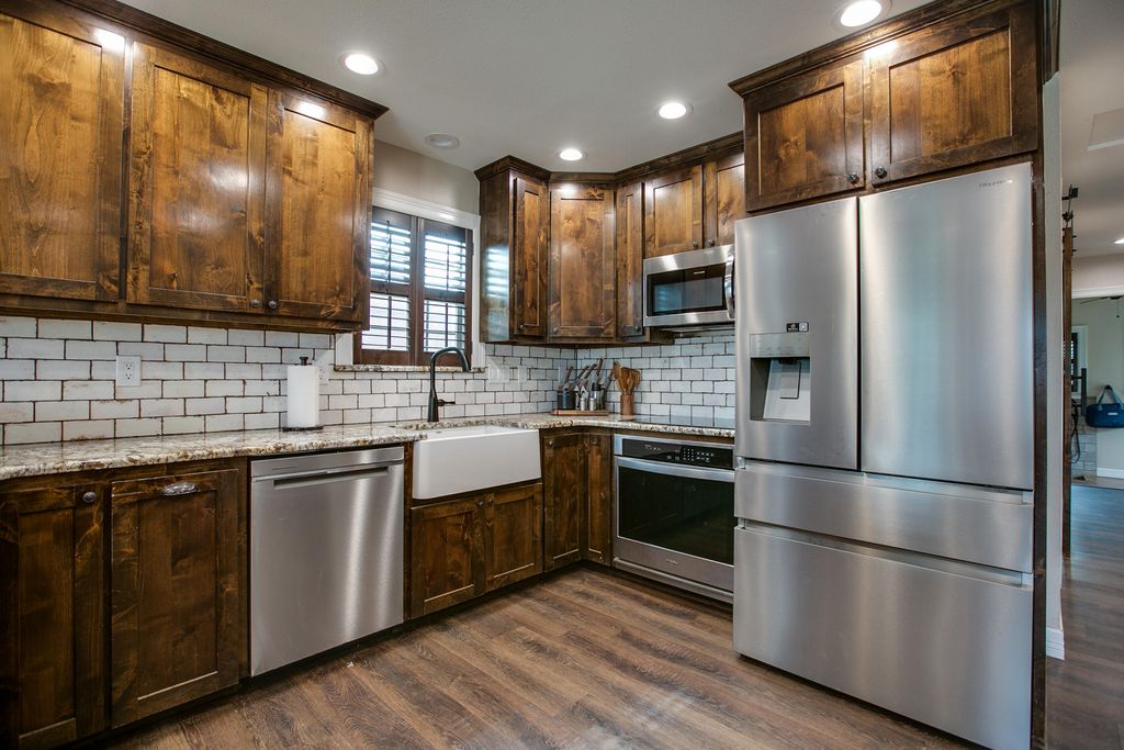 Image 13 of property listing at 601 Bristow Road, San Angelo, TX 76905