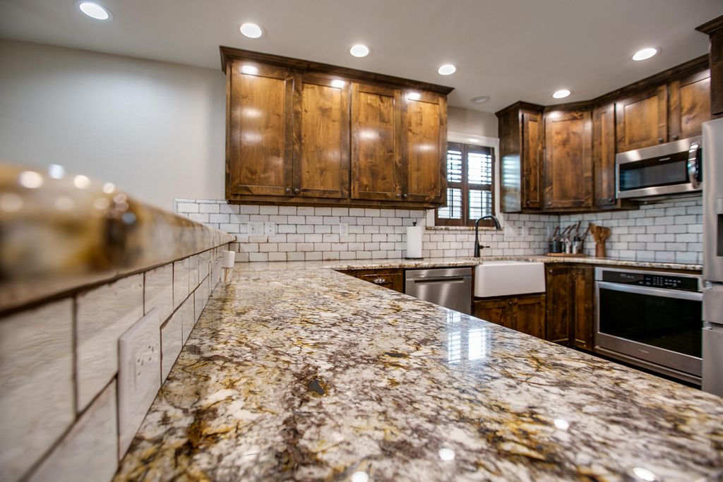 Image 14 of property listing at 601 Bristow Road, San Angelo, TX 76905