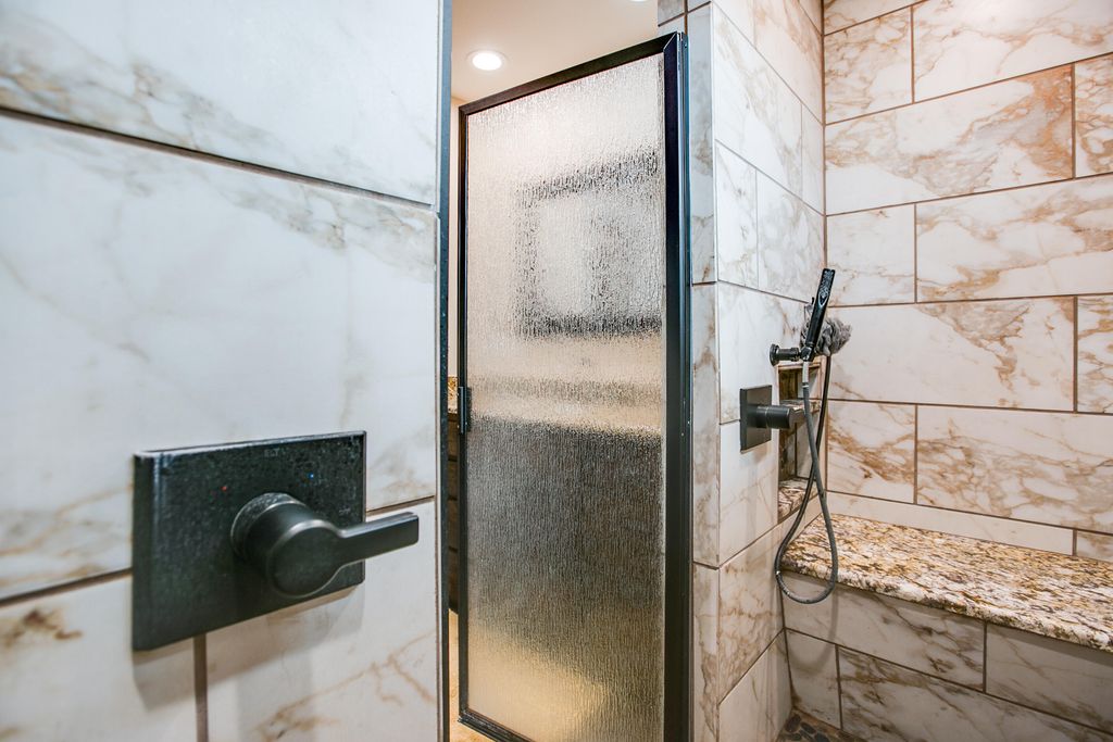 Image 17 of property listing at 601 Bristow Road, San Angelo, TX 76905