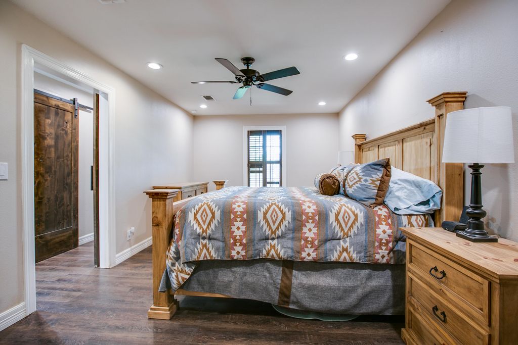 Image 18 of property listing at 601 Bristow Road, San Angelo, TX 76905