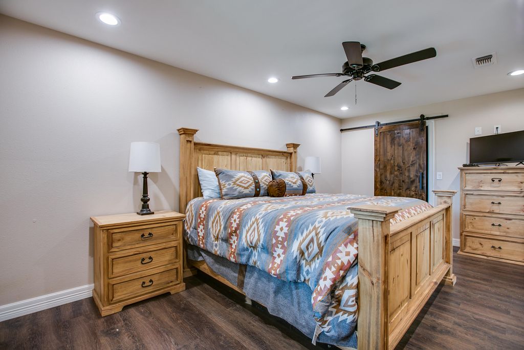 Image 19 of property listing at 601 Bristow Road, San Angelo, TX 76905