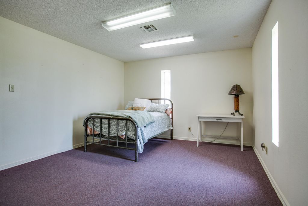Image 40 of property listing at 601 Bristow Road, San Angelo, TX 76905