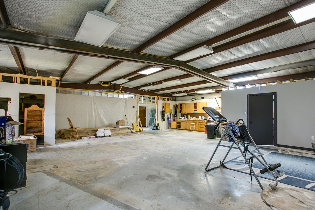 Image 49 of property listing at 601 Bristow Road, San Angelo, TX 76905