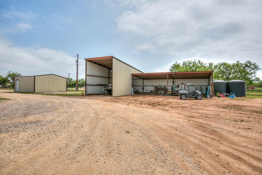 Image 57 of property listing at 601 Bristow Road, San Angelo, TX 76905