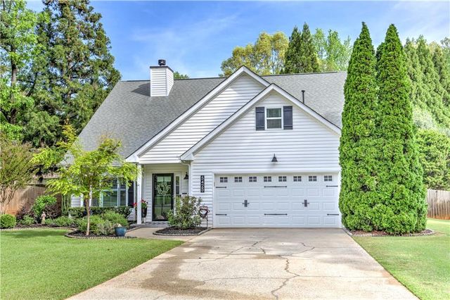 5425 Harris Creek Drive, Cumming, GA 30040