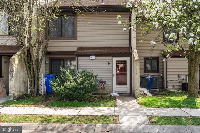 6 W AZALEA LN, Mount Laurel, NJ 08054