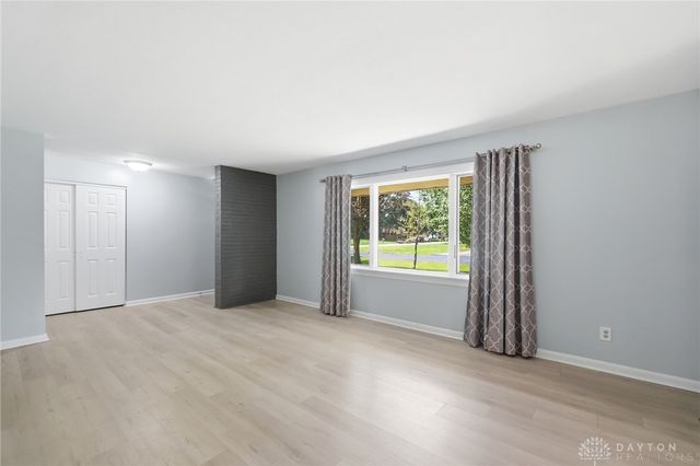 5544 Waterloo Road, Washington Twp, OH 45459