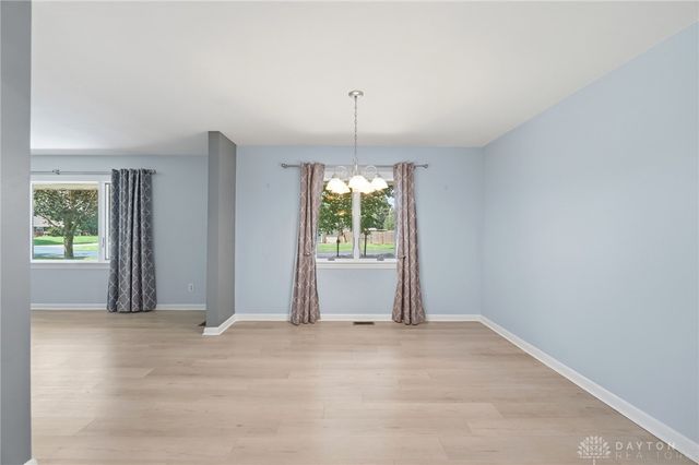 5544 Waterloo Road, Washington Twp, OH 45459