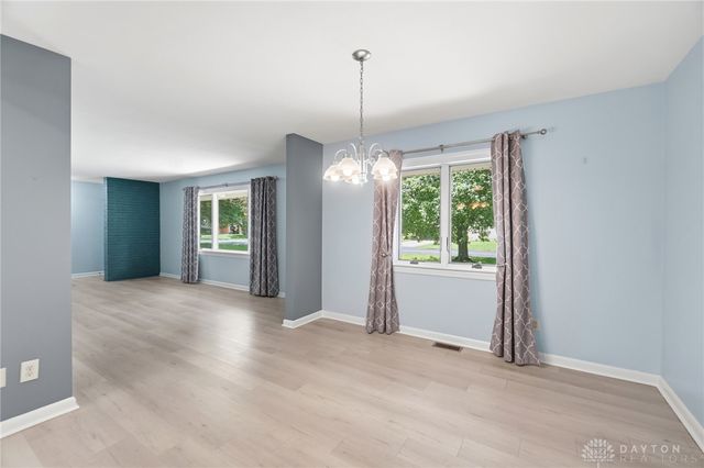 5544 Waterloo Road, Washington Twp, OH 45459