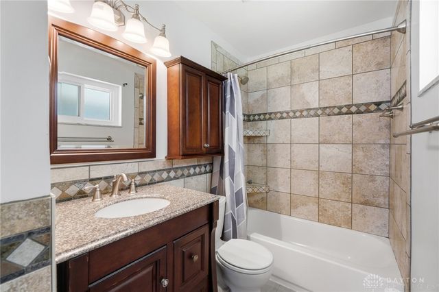 5544 Waterloo Road, Washington Twp, OH 45459