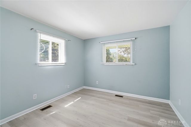 5544 Waterloo Road, Washington Twp, OH 45459