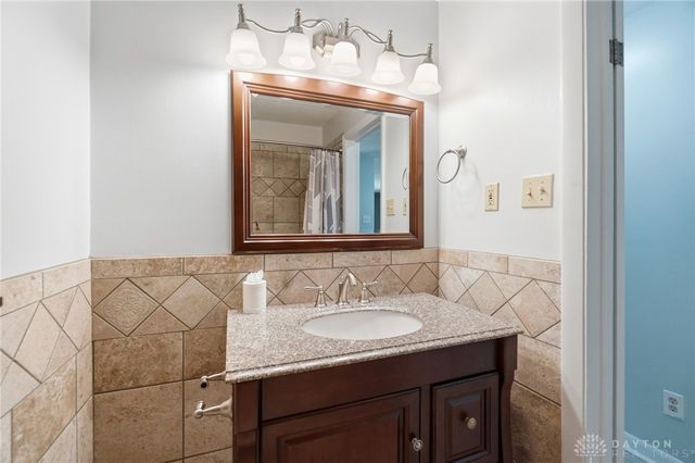 5544 Waterloo Road, Washington Twp, OH 45459