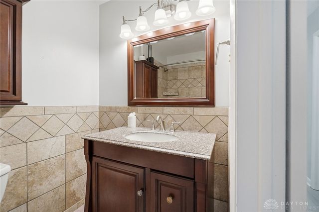 5544 Waterloo Road, Washington Twp, OH 45459