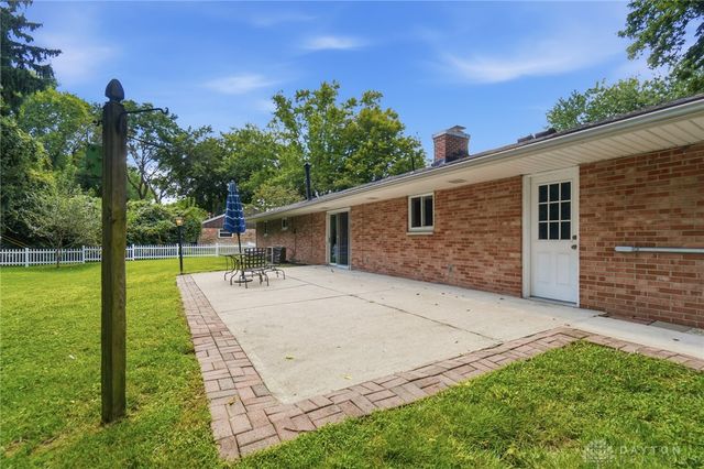 5544 Waterloo Road, Washington Twp, OH 45459