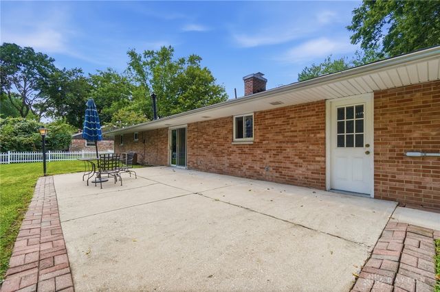 5544 Waterloo Road, Washington Twp, OH 45459