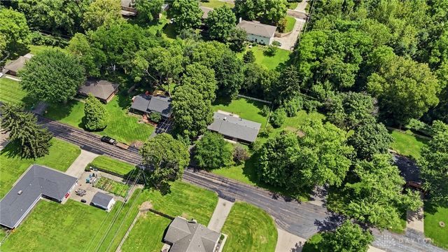 5544 Waterloo Road, Washington Twp, OH 45459