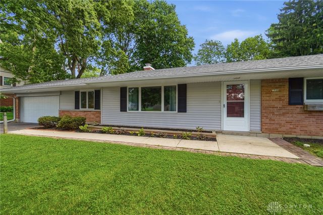 5544 Waterloo Road, Washington Twp, OH 45459