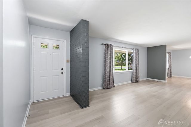 5544 Waterloo Road, Washington Twp, OH 45459