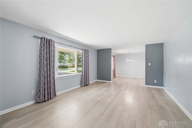 5544 Waterloo Road, Washington Twp, OH 45459