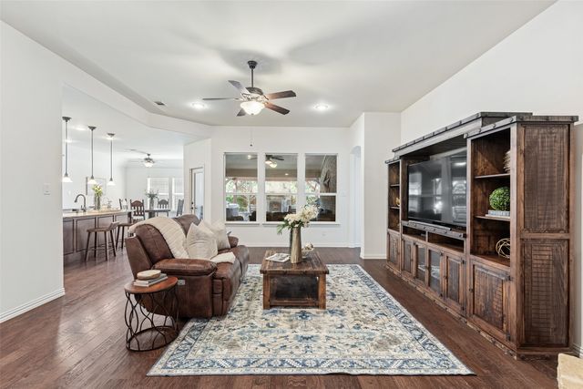 613 Fortinbras Drive, Mckinney, TX 75071