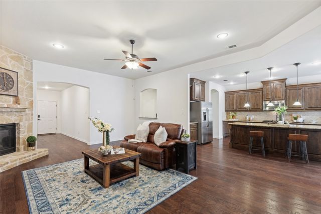 613 Fortinbras Drive, Mckinney, TX 75071