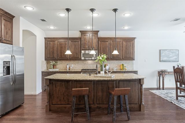 613 Fortinbras Drive, Mckinney, TX 75071