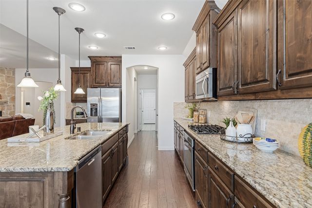 613 Fortinbras Drive, Mckinney, TX 75071